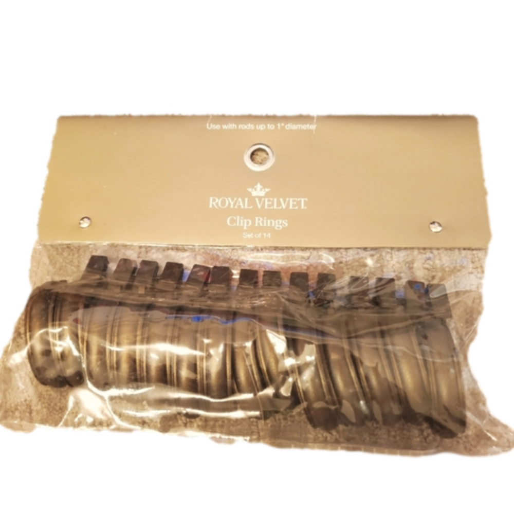 🍋 NIB ROYAL VELVET CLIP RINGS